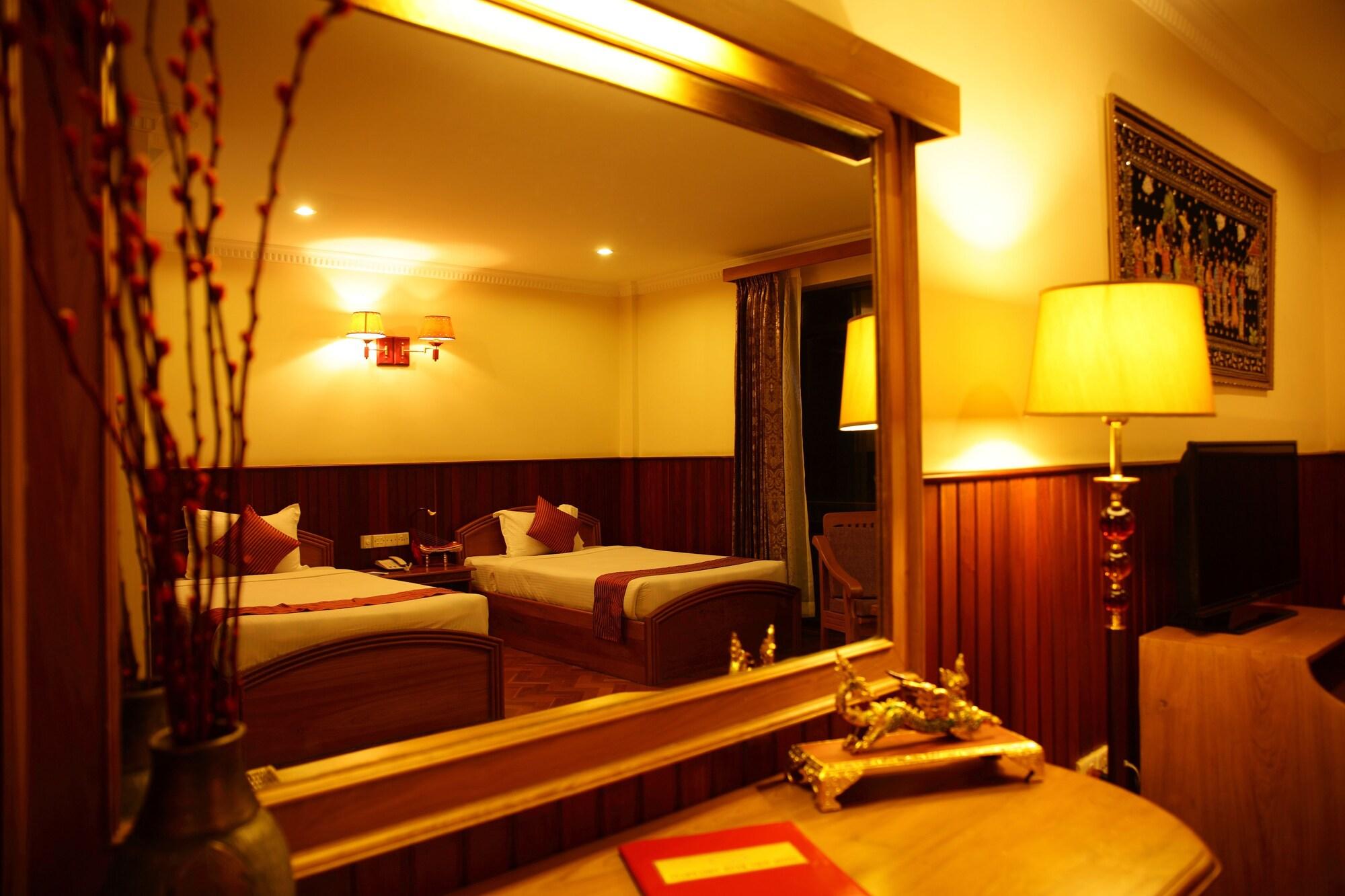 Ayarwaddy River View Hotel Mandalaj Zewnętrze zdjęcie
