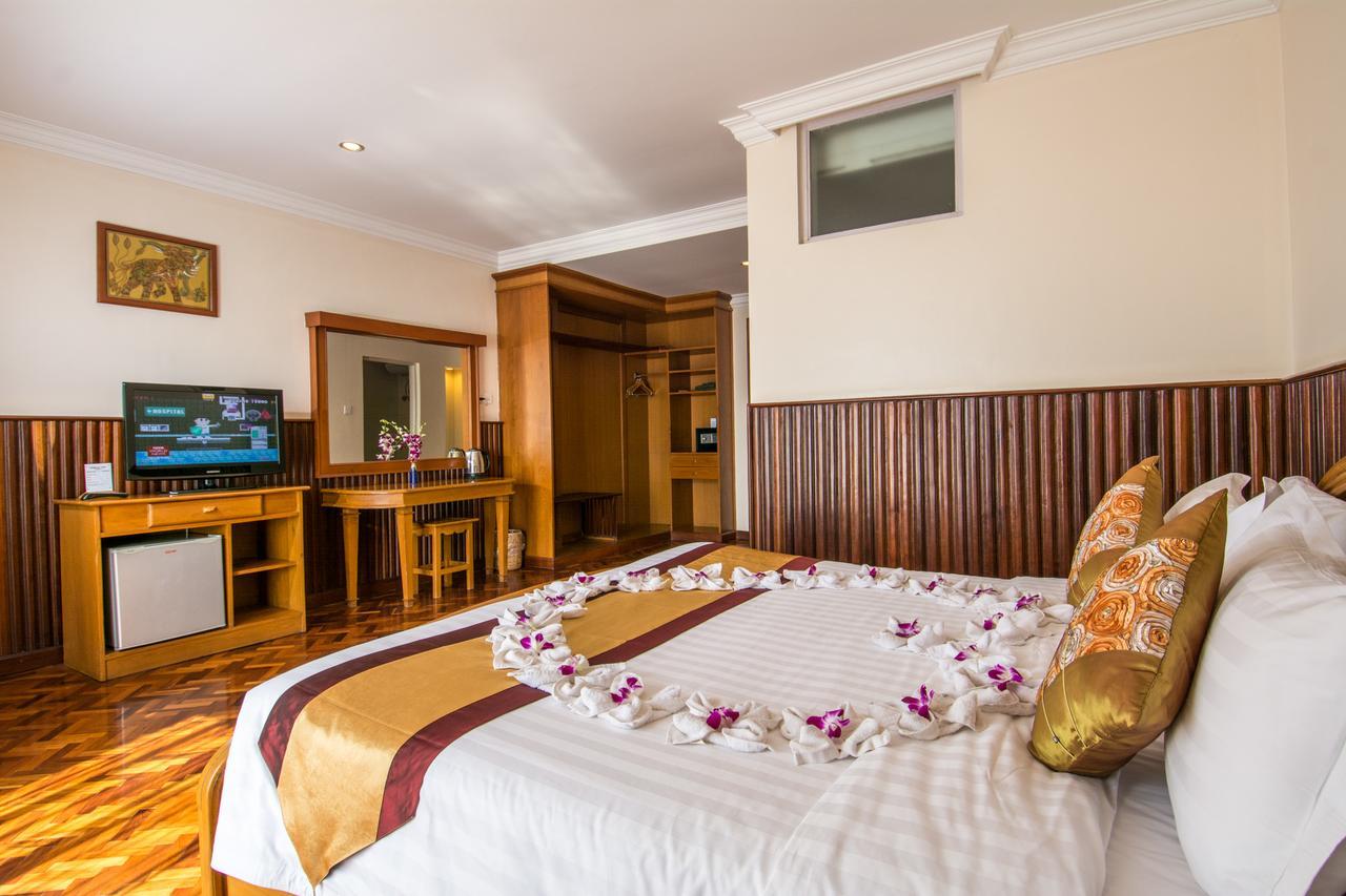 Ayarwaddy River View Hotel Mandalaj Zewnętrze zdjęcie