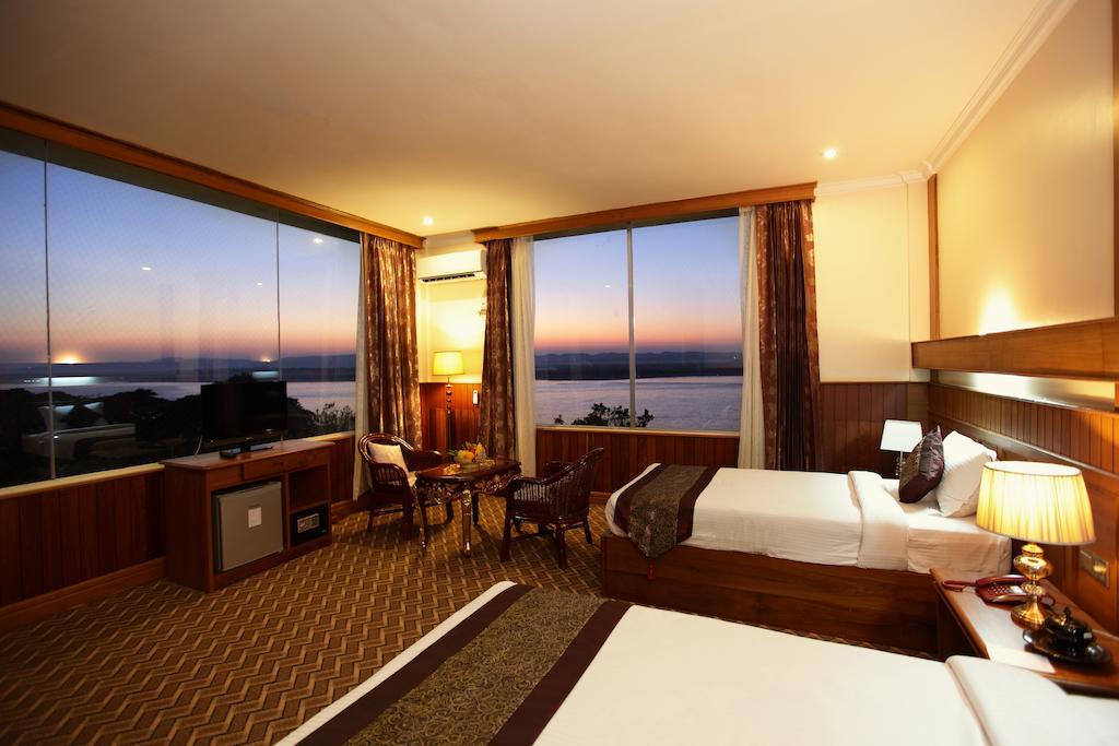 Ayarwaddy River View Hotel Mandalaj Zewnętrze zdjęcie