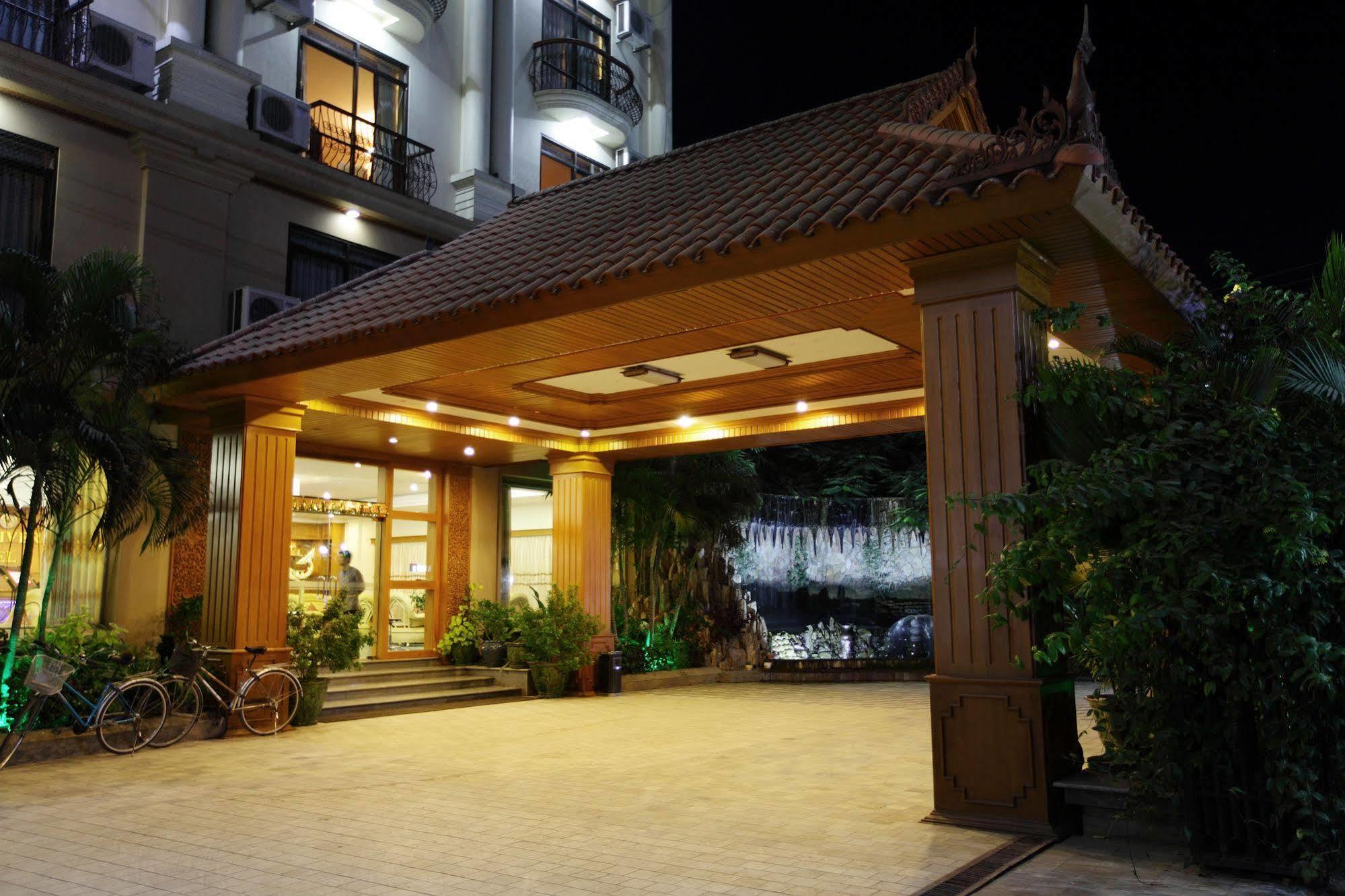 Ayarwaddy River View Hotel Mandalaj Zewnętrze zdjęcie