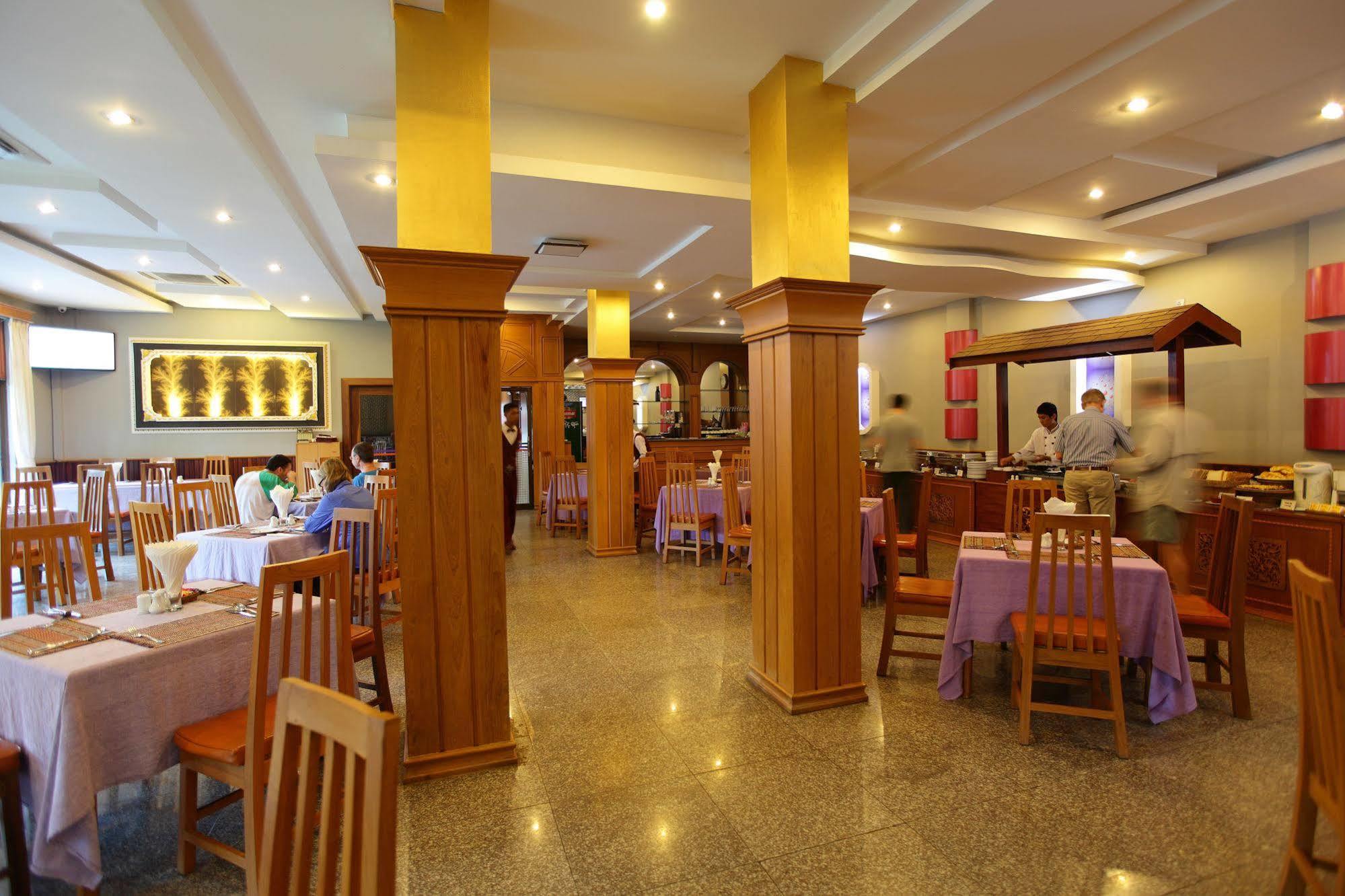 Ayarwaddy River View Hotel Mandalaj Zewnętrze zdjęcie