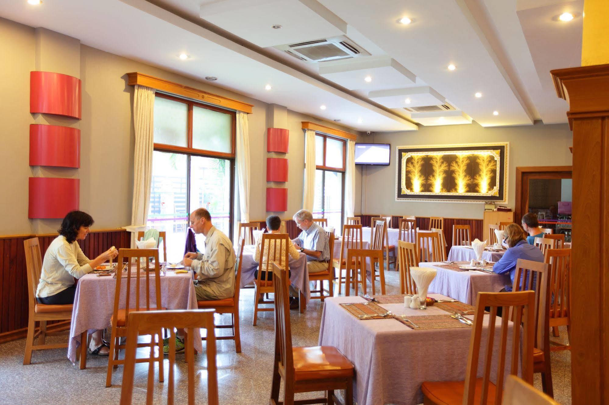 Ayarwaddy River View Hotel Mandalaj Zewnętrze zdjęcie