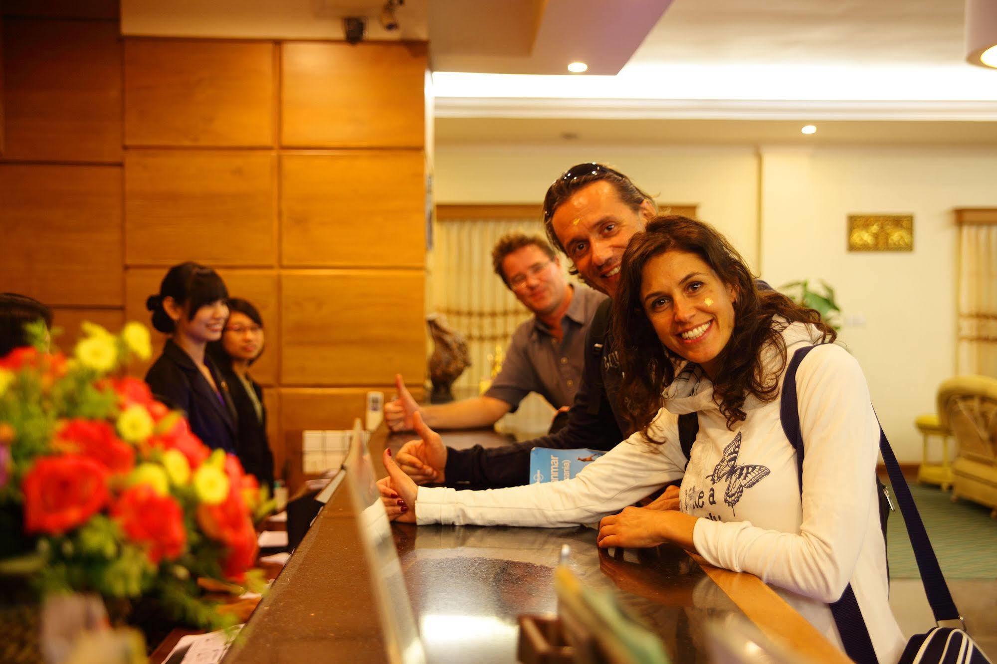 Ayarwaddy River View Hotel Mandalaj Zewnętrze zdjęcie